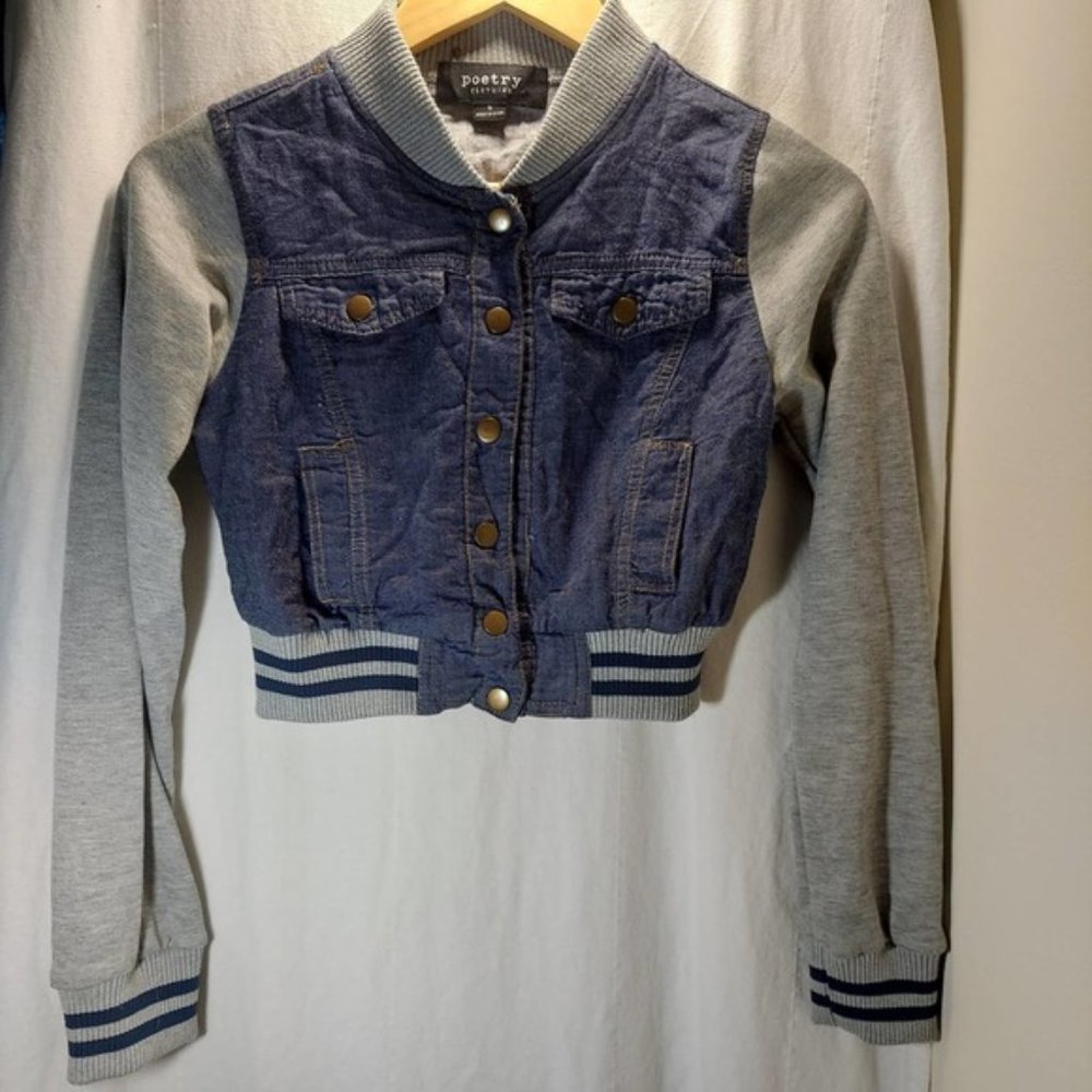 Jean Jacket, Size Small, Long Sleeve 100% cotton